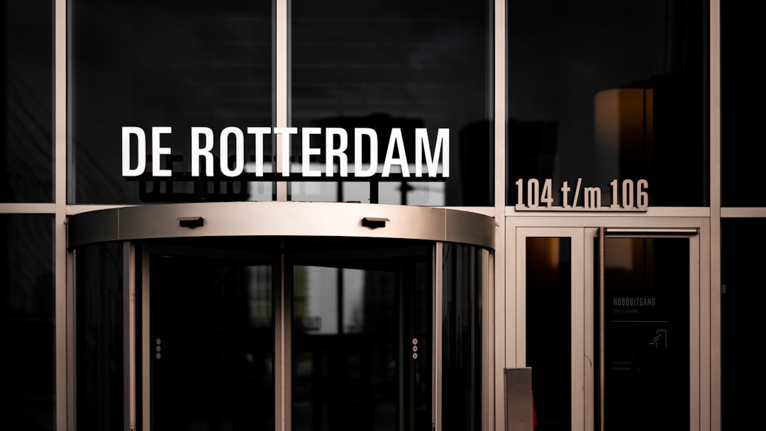 black and white unks coffee shop netherlands hosting server racks website security