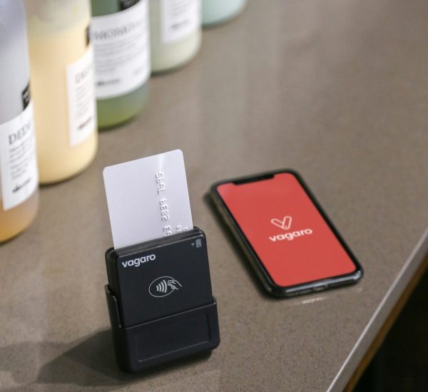 Software Mobile Shop: Tools and Systems for Mobile Phone Retailers 8 credit card reader and smartphone on counter mobile shop point of sale smartphones retail counter