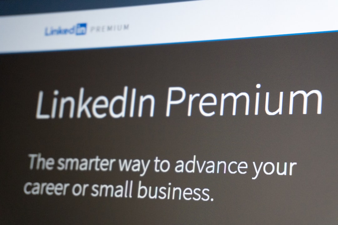 linkedin premium website screen with tagline email signature professional branding business outreach