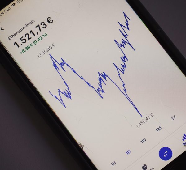 Newsletter Advertising: How to Monetize an Email Audience With Sponsored Content 8 black android smartphone displaying white screen mobile inbox email preview open rate chart
