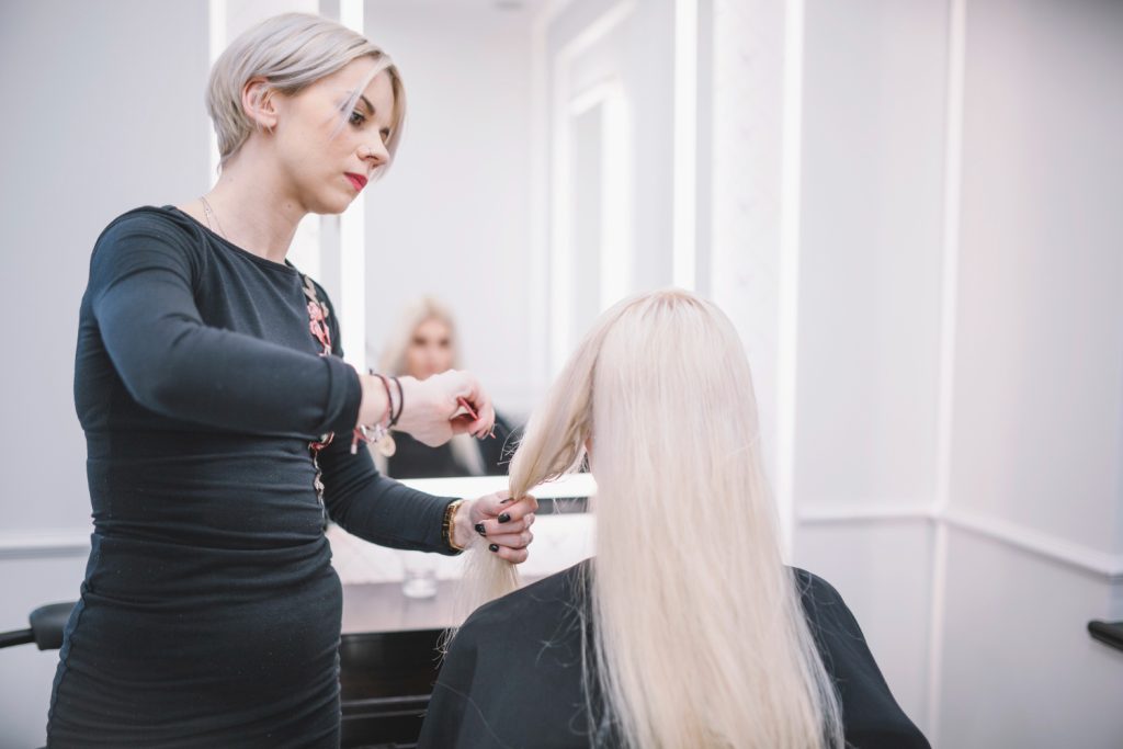 The No-Show Tax: What Empty Chairs Really Cost a Salon, and How to Stop Paying It 3 hair dresser