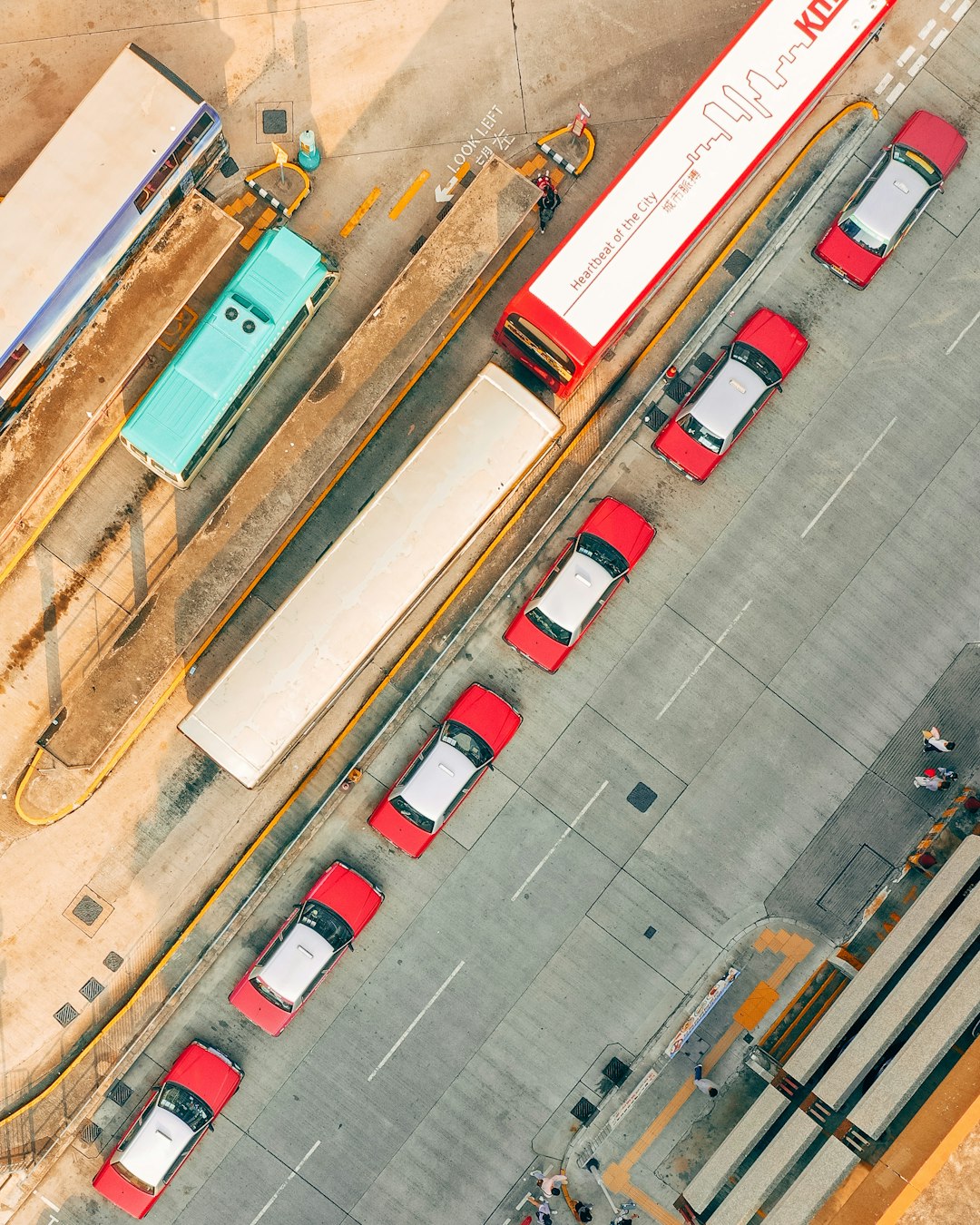 red cars on road logistics team route planning freight software