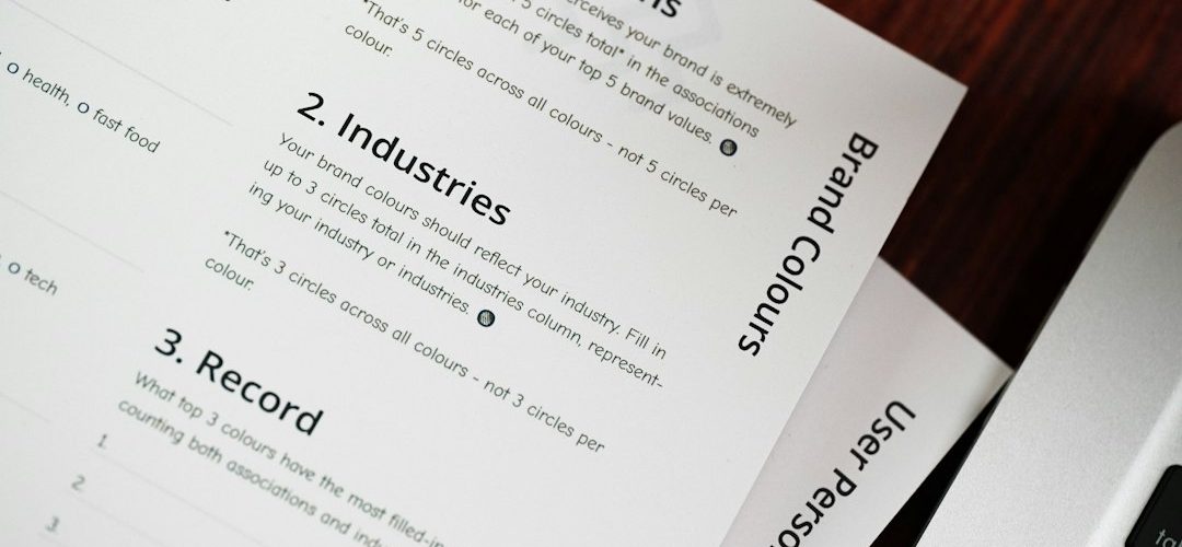 a computer keyboard sitting on top of a wooden table cover letter length recruiter review job application