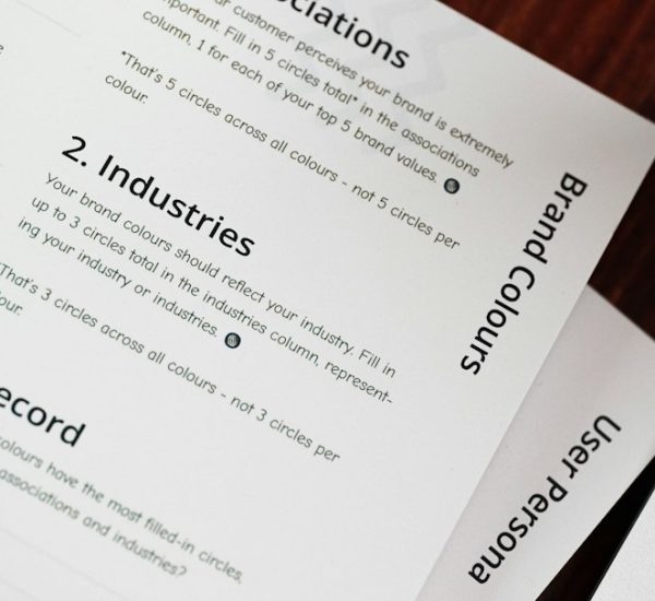 How Long Should a Cover Letter Be? Grammarly vs ChatGPT and Other Tools for Writing Concise Cover Letters 8 a computer keyboard sitting on top of a wooden table cover letter length recruiter review job application